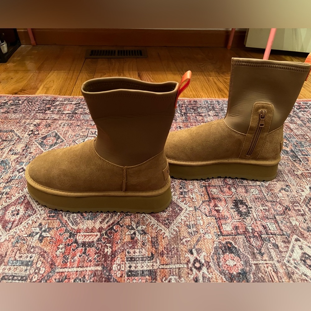 Classic Dipper Platform UGG